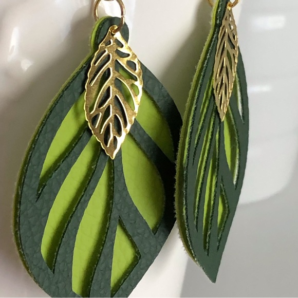 New Layered Faux Vegan Leather Dangling Leaves Handmade Earrings Green Floral - Picture 6 of 8